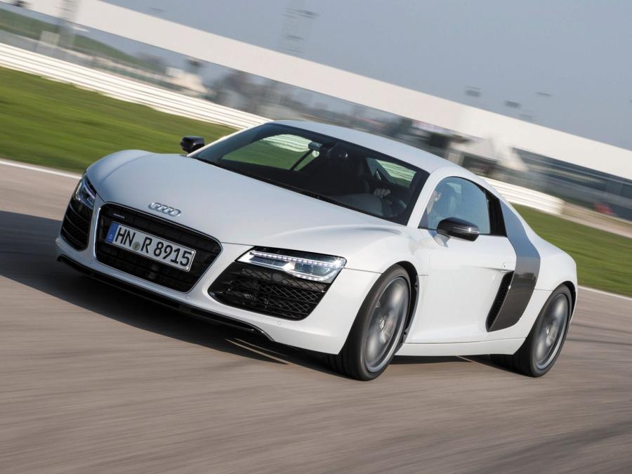  Audi R8 2012 года  (фото 1 из 7)